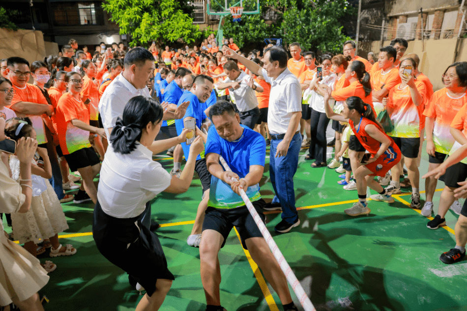库里迎来五赛季出色发挥,SKT观众热烈欢呼!比赛高潮迭起的简单介绍 库里迎来五赛季出色发挥,SKT观众热烈欢呼!比赛高潮迭起的简单介绍