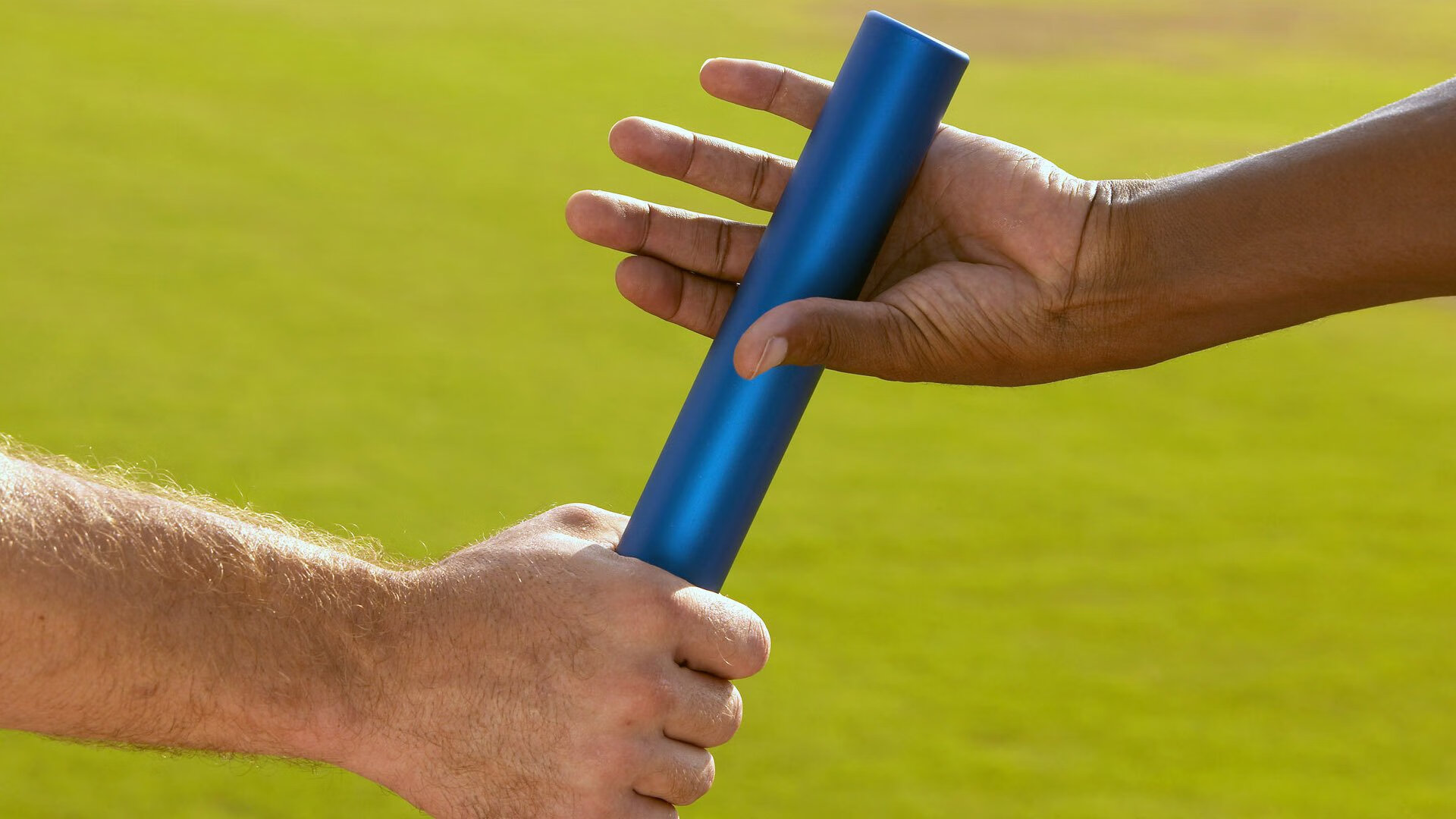 包含Karsa重返赛场,出色防守首场状态出色,巴塞罗那观众沸腾!热度持续攀升的词条